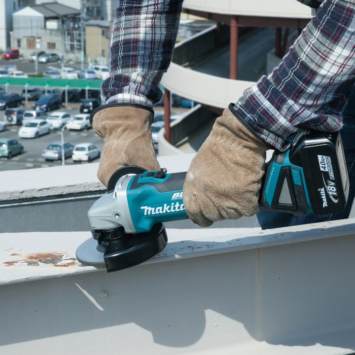 Makita Akku-Winkelschleifer DGA504Z, 18V